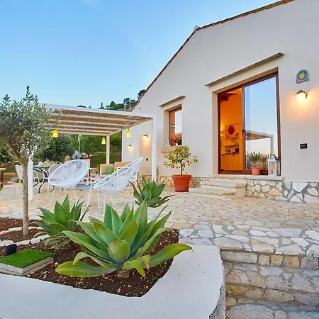 Villa Brezza Marina - Scopello-villas *